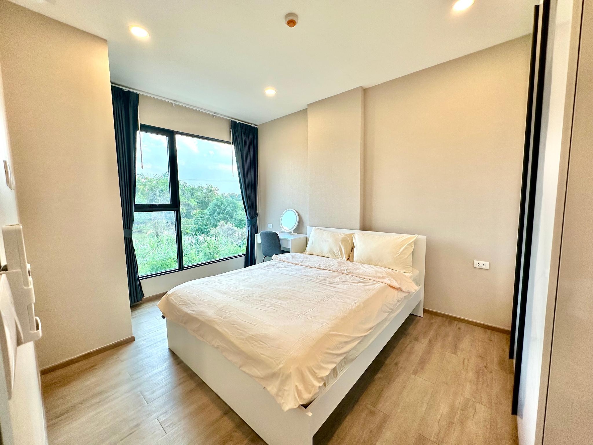 ไรส์ โฮเทล แมนเนจ บาย สุวรรณโชติ โคราช 1 (Rise Hotel manage by Suwannachot Korat 1)1