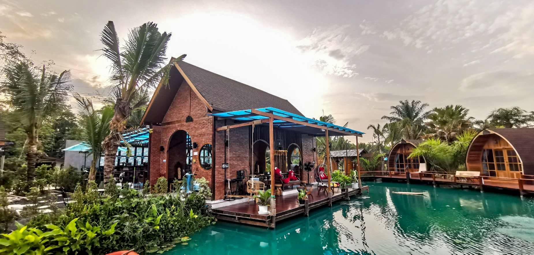 ปลายพู่พูลวิลล่า (Plaiphu Pool Villas)4