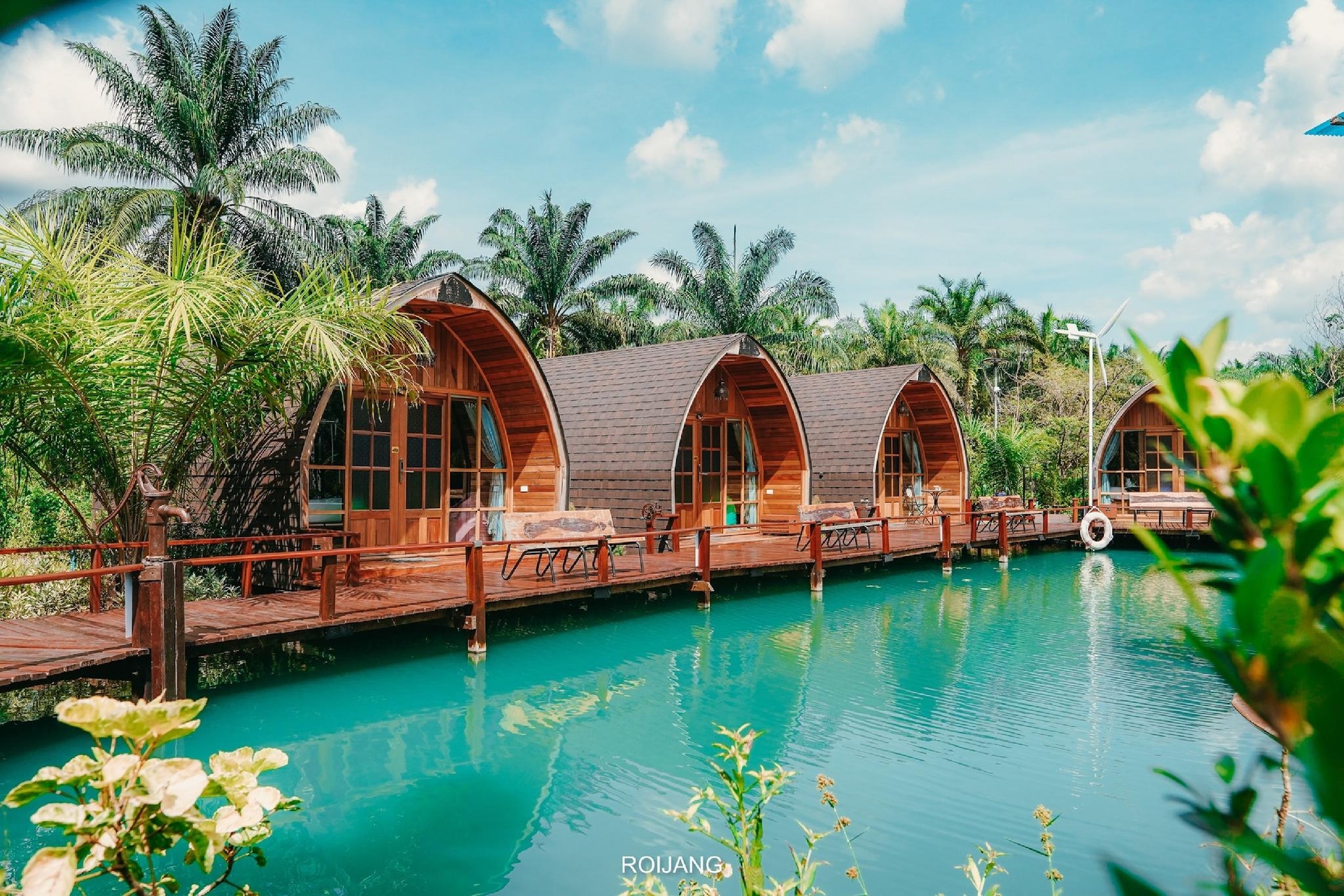 ปลายพู่พูลวิลล่า (Plaiphu Pool Villas)0