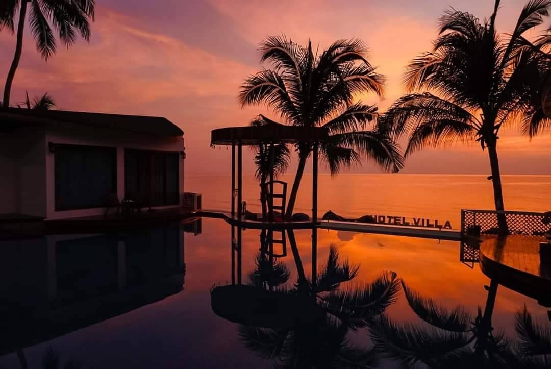 โฮเทล วิลล่า อ่าวขนอม บีชฟรอนท์ (Hotel Villa Aokhanom Beachfront)4