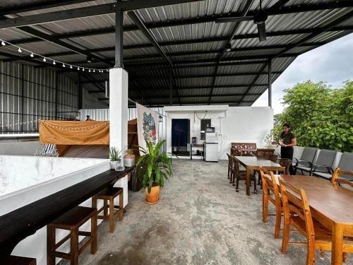 Norm Space Hostel4