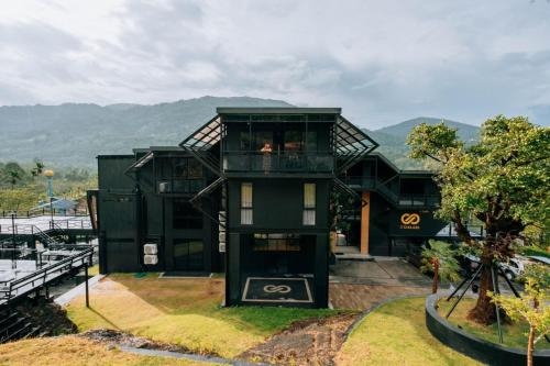 ดี เอ็นเล็ซ รีโซเทล (D'Endless Resotel)1