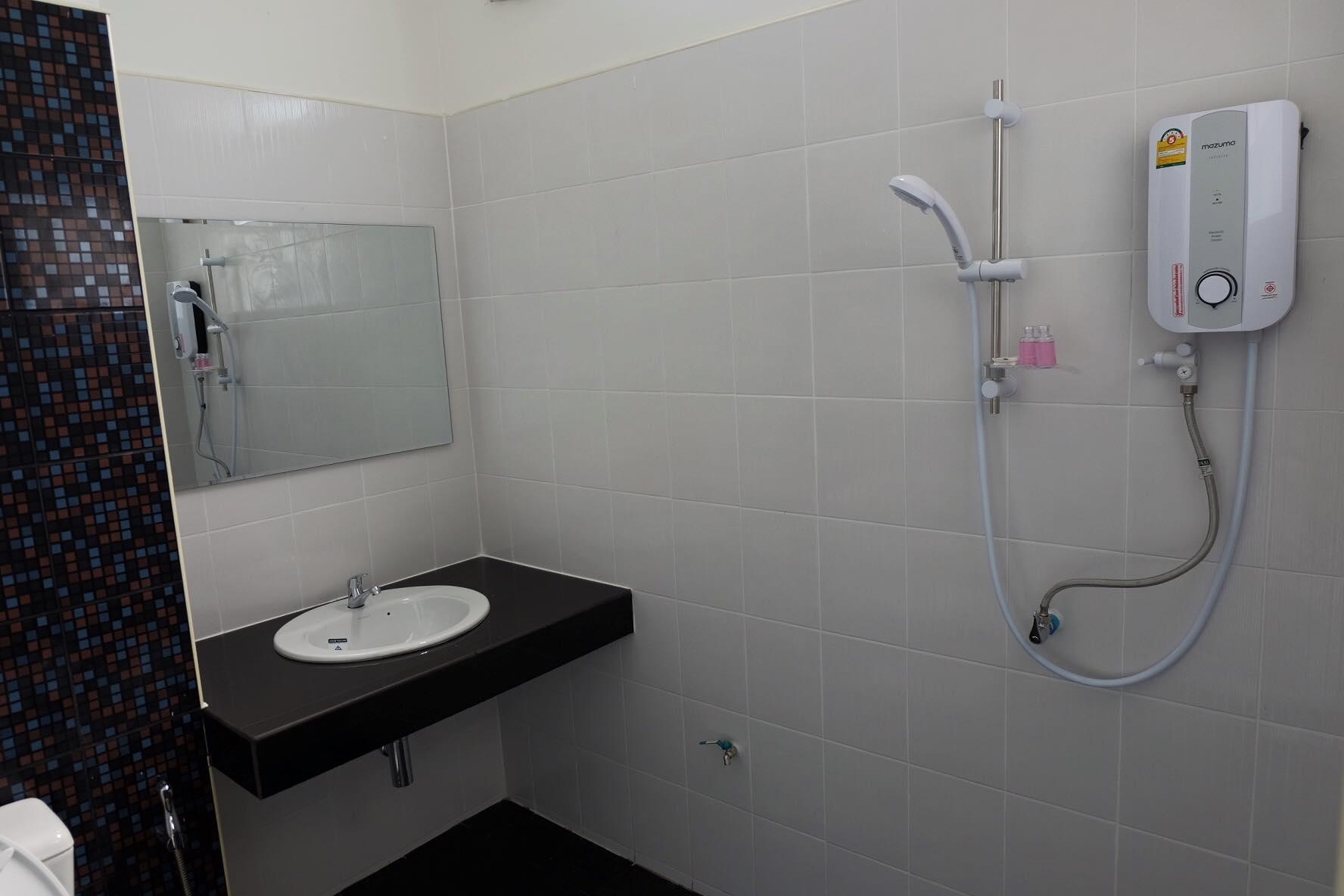 M2 Apartment by Khun Mai Baan Suan4