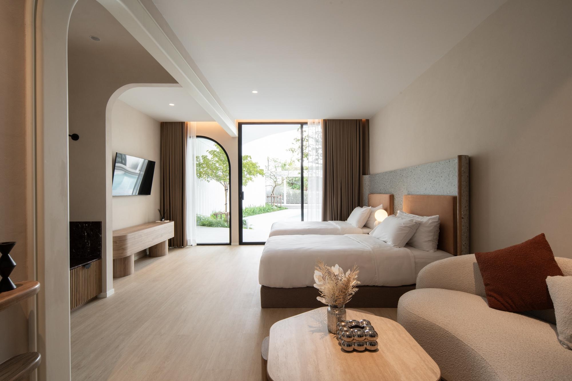 ฮาล์ฟ โฮเทล (Halff Hotel)2