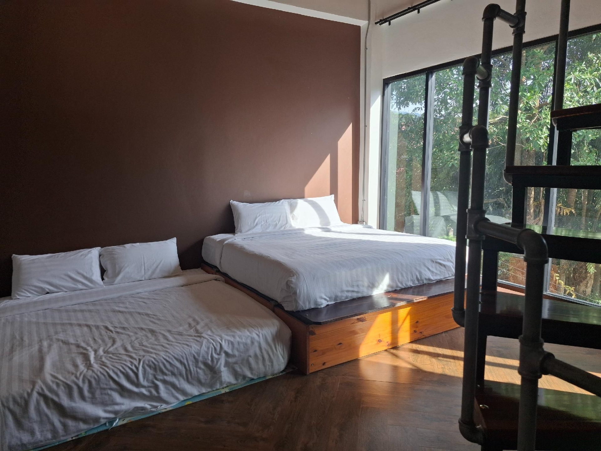 ออนมายเวย์ รีสอร์ท (On My Way Resort)1