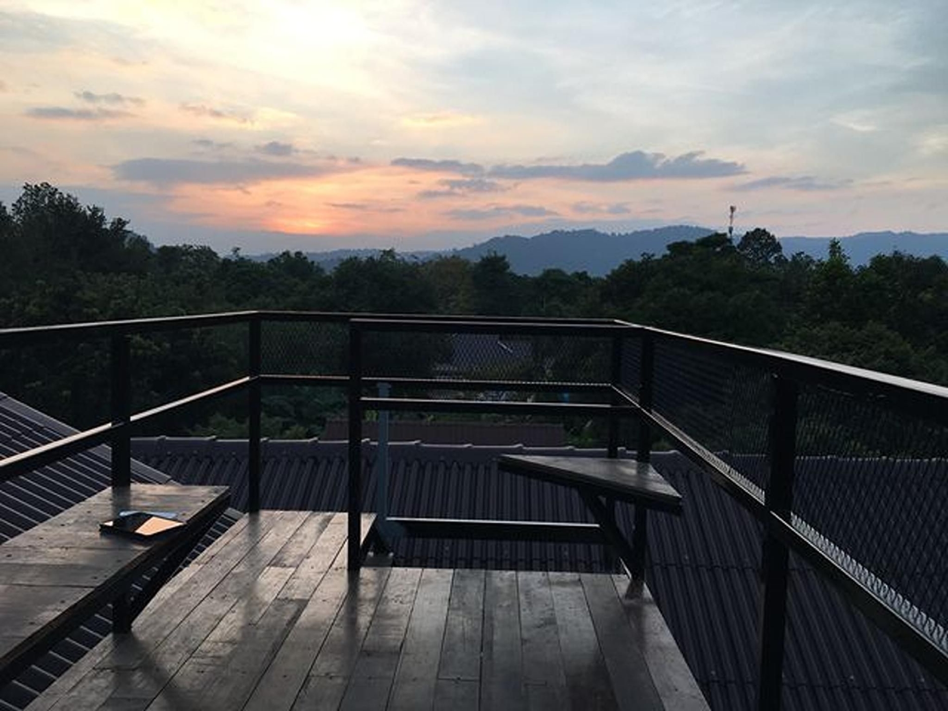 ออนมายเวย์ รีสอร์ท (On My Way Resort)0