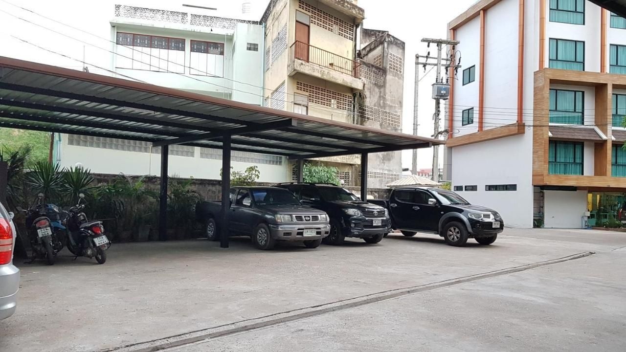 บ้านเลขที่ 3 (House Number 3)4
