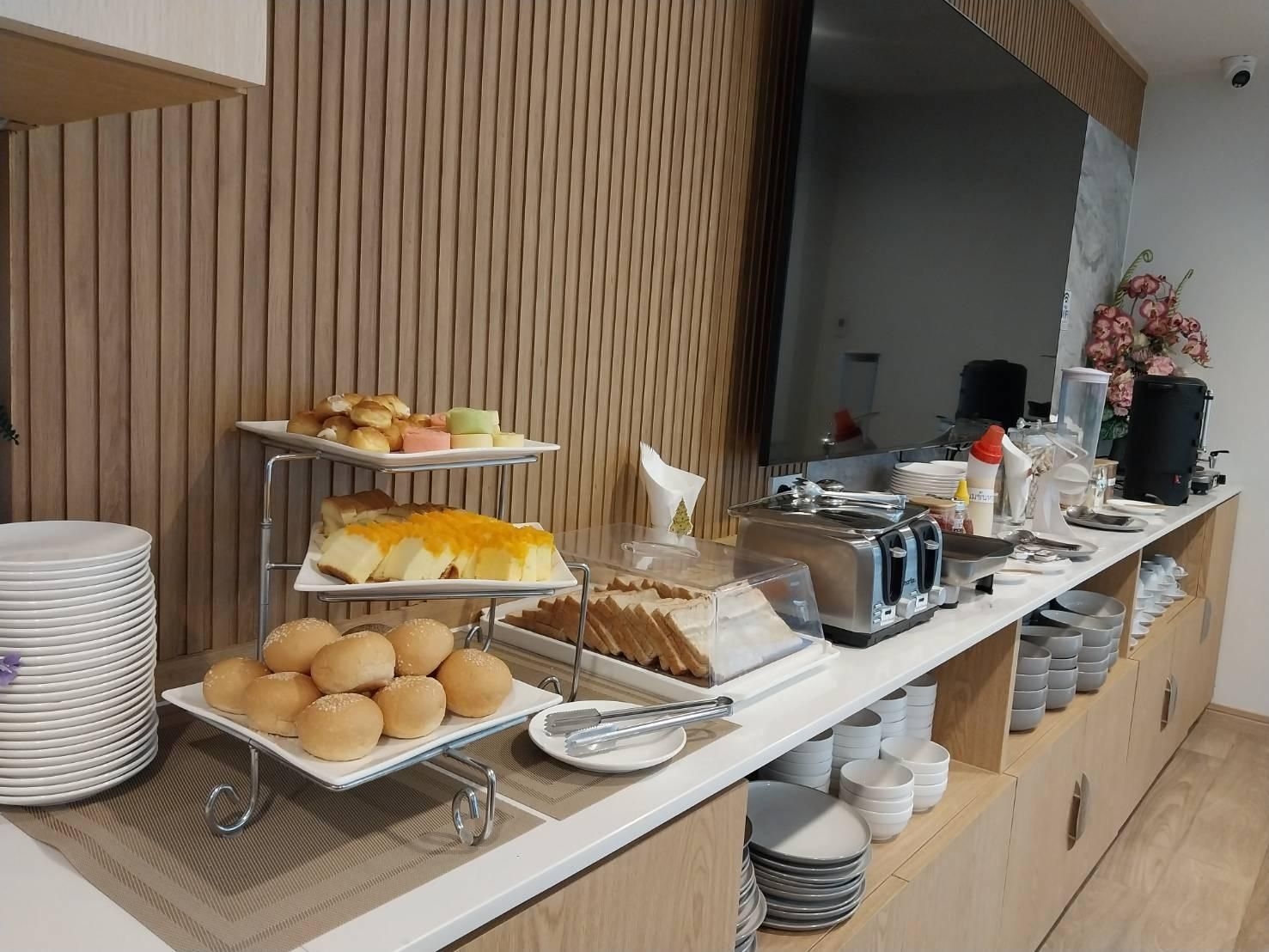 เดอะ สแควร์ โฮเทล นครพนม (The Square Hotel Nakhon Phanom)2