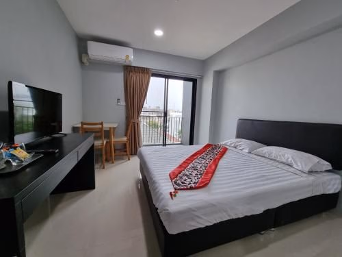 Tiara Place2
