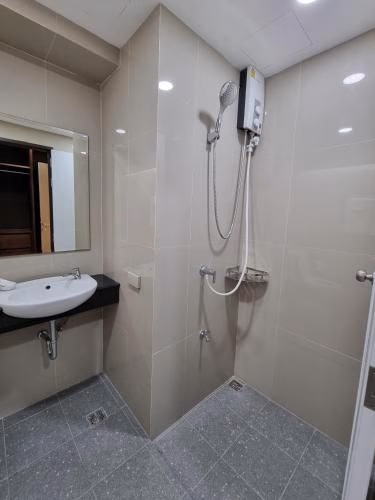 Tiara Place4