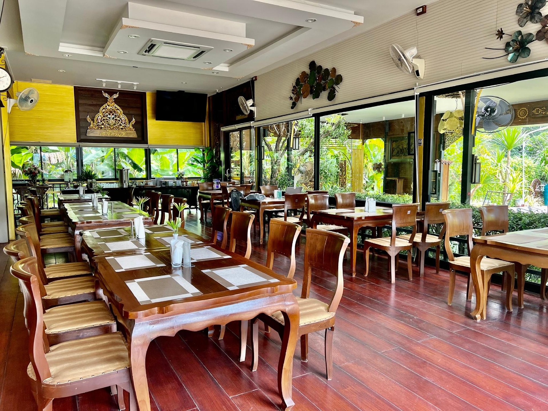 โรงแรมเกาะคาบุรี (Kokhaburi Hotel)0