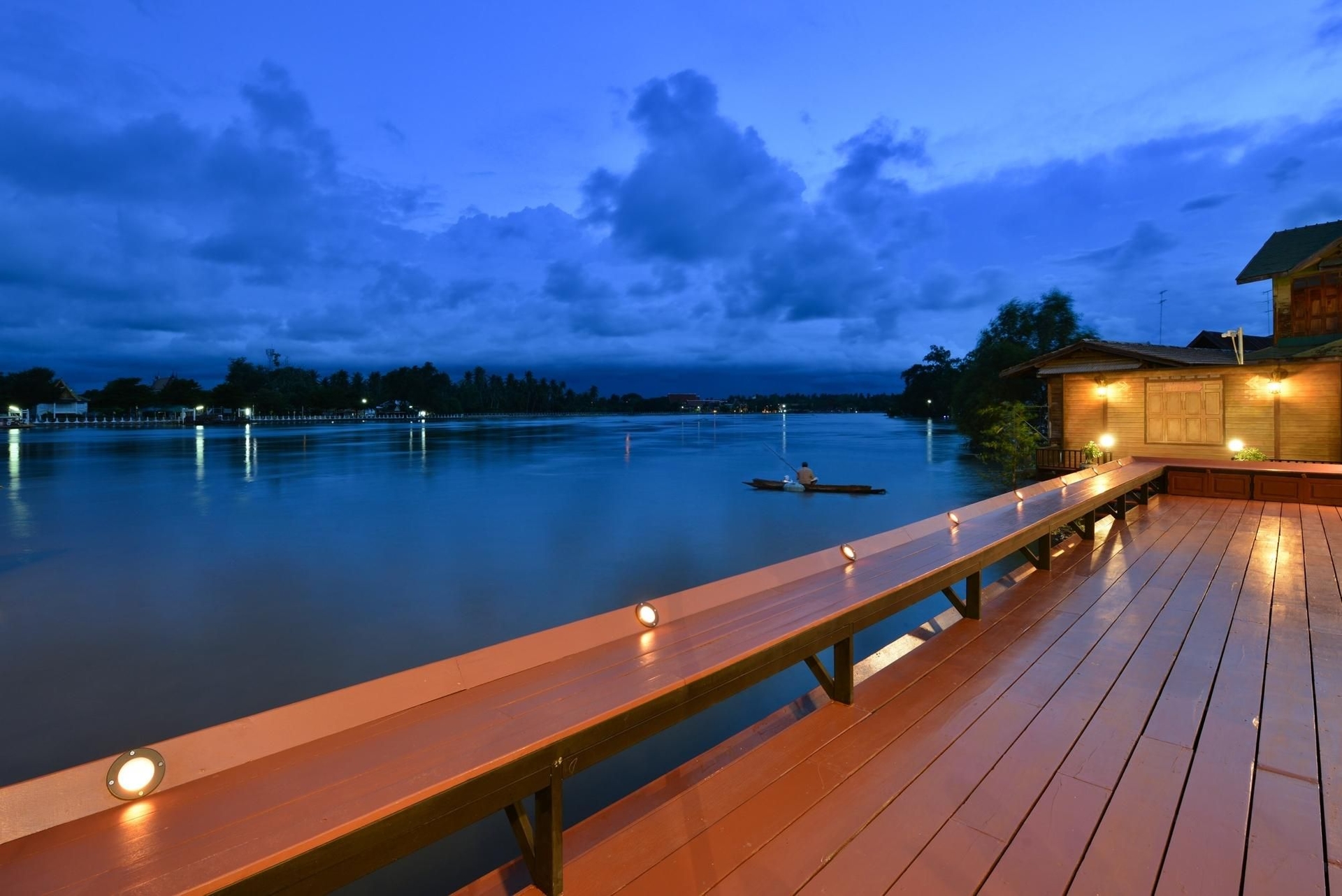 Amphawa Riverfront Hotel0