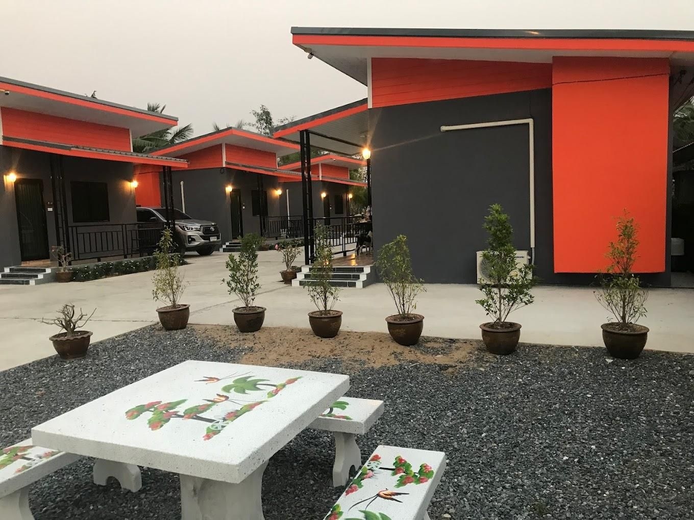 บ้านปลาวาฬ รีสอร์ท ลพบุรี (Baan Plawan Resort Lopburi)2