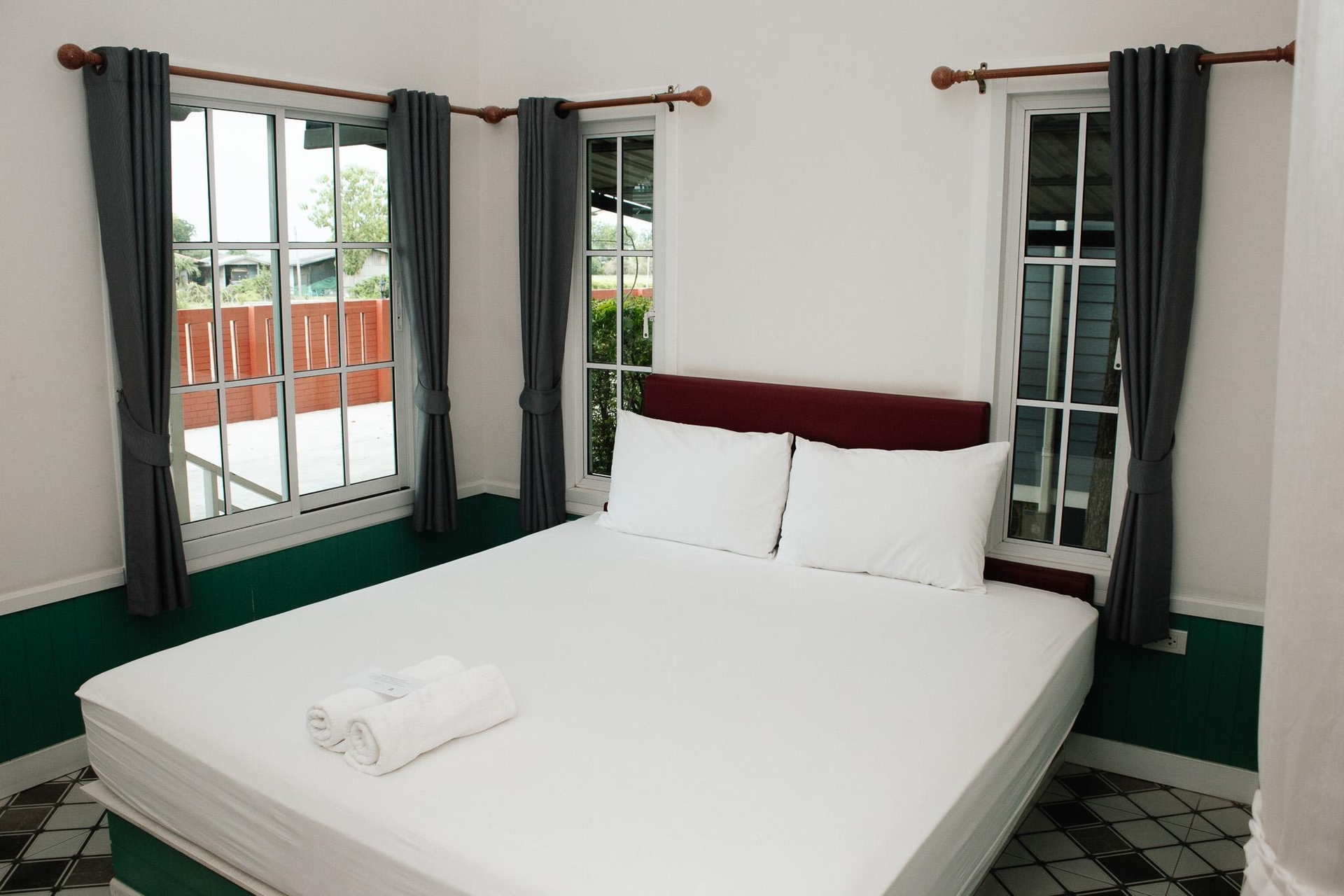 ที่วิเศษ โฮเทล แอนด์ รีสอร์ต (Teewiset Hotel & Resort)0