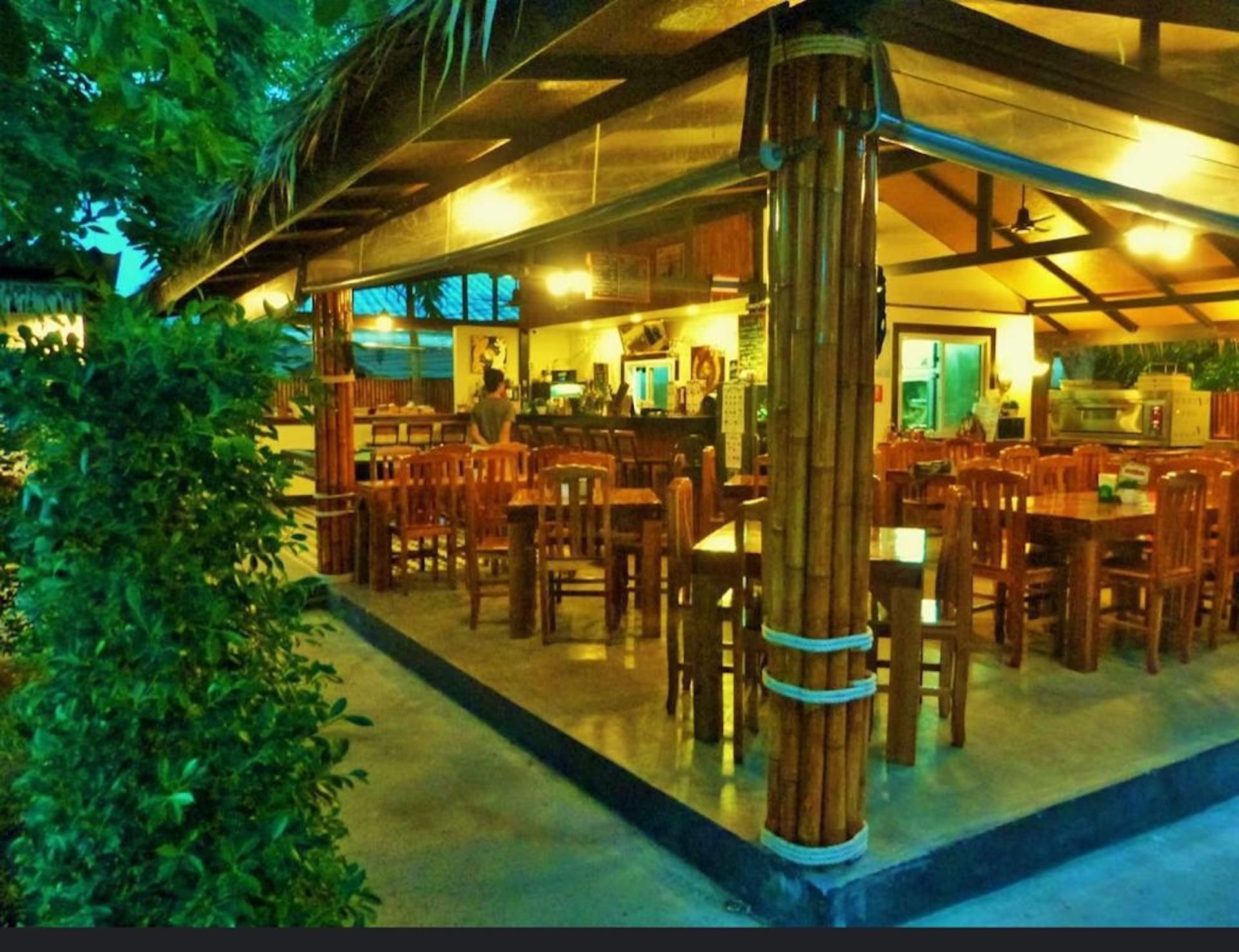 ทรอปิคัล วิลเลจ รีสอร์ต (Tropical Village Resort)1