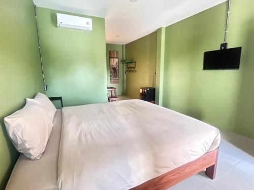 เดอะ ดั๊ก เฮาส์ (The Duck House)1