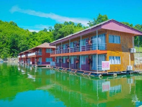 ภูไพรเลค รีสอร์ท (Phupai Lake Resort)0