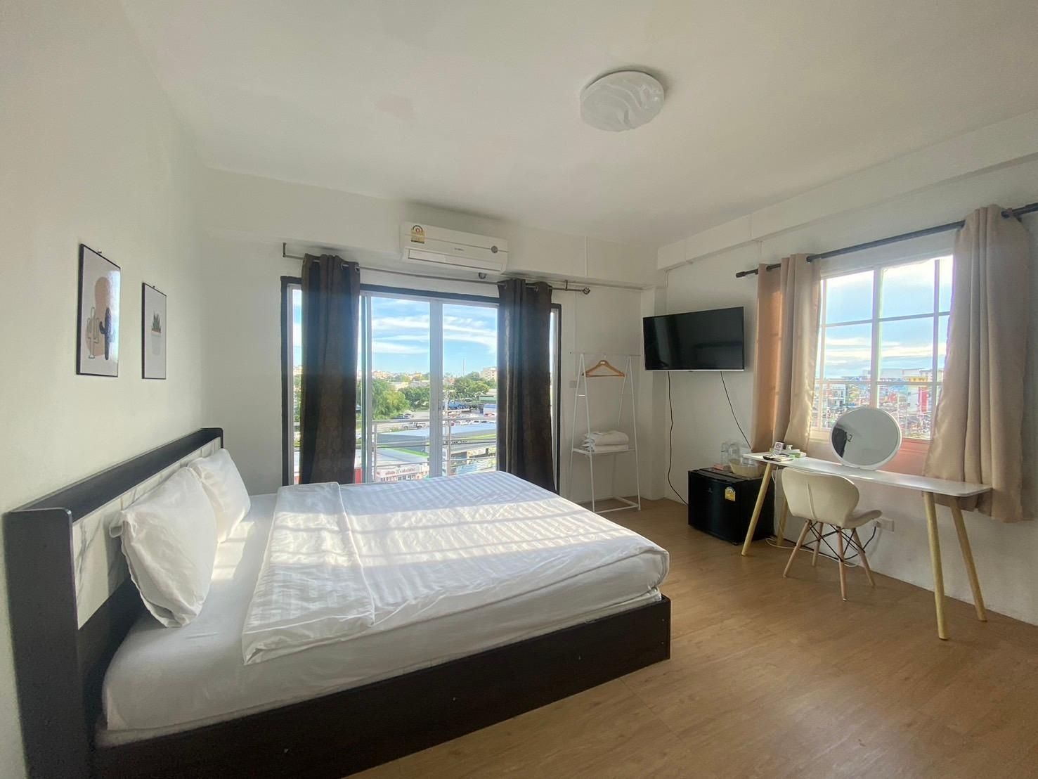 โรงแรมแกรนด์ บางแสน (Grand Bangsaen Hotel)3