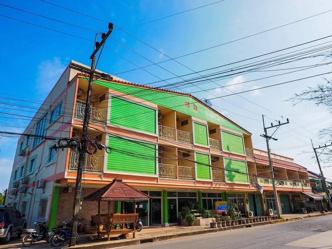 ซีไลท์ โฮเทล (Sealight Hotel)0