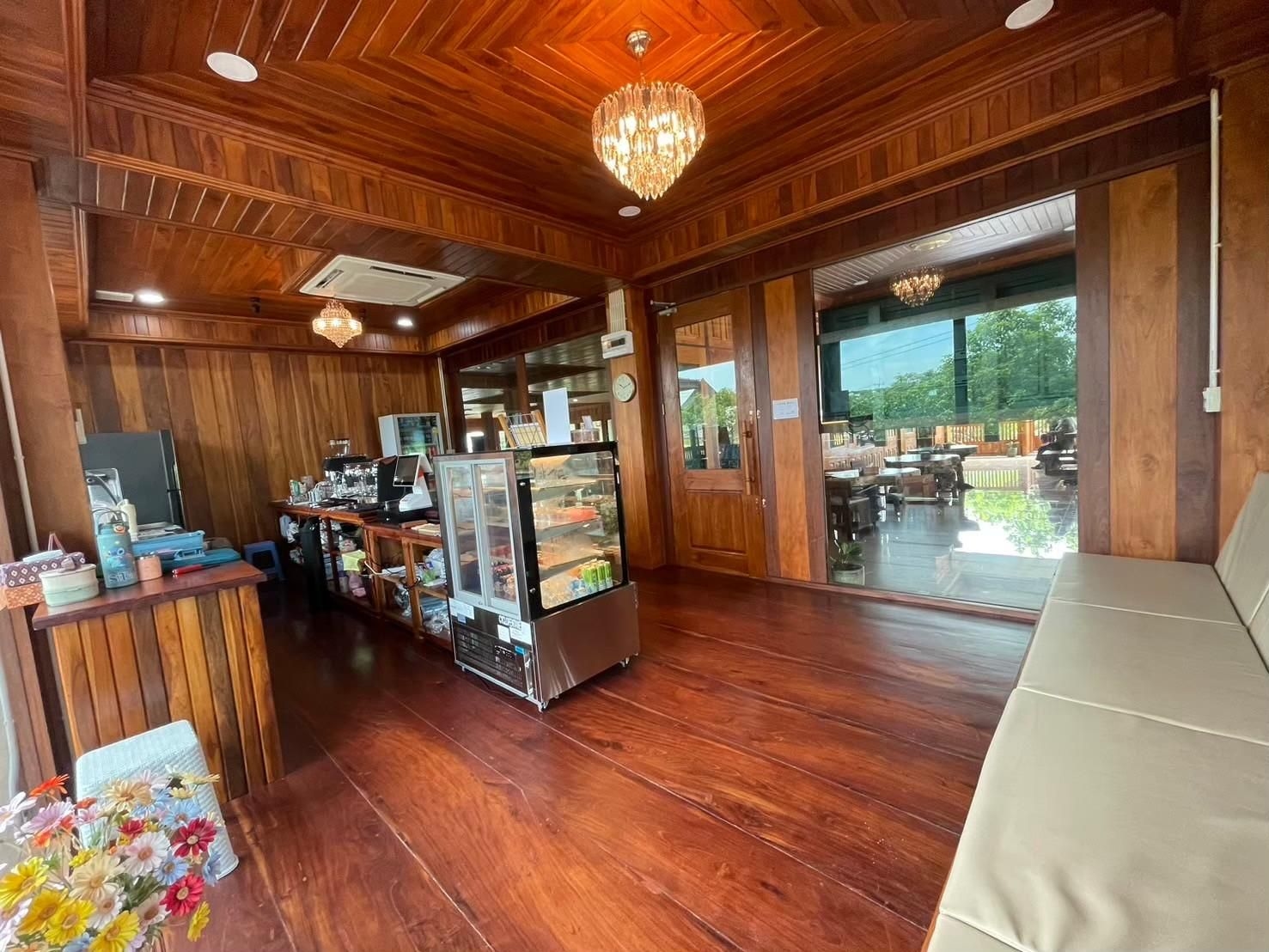 เรือนสิงหนาท คาเฟ่ แอนด์ รีสอร์ท (Singhanat House Cafe and Resort)4