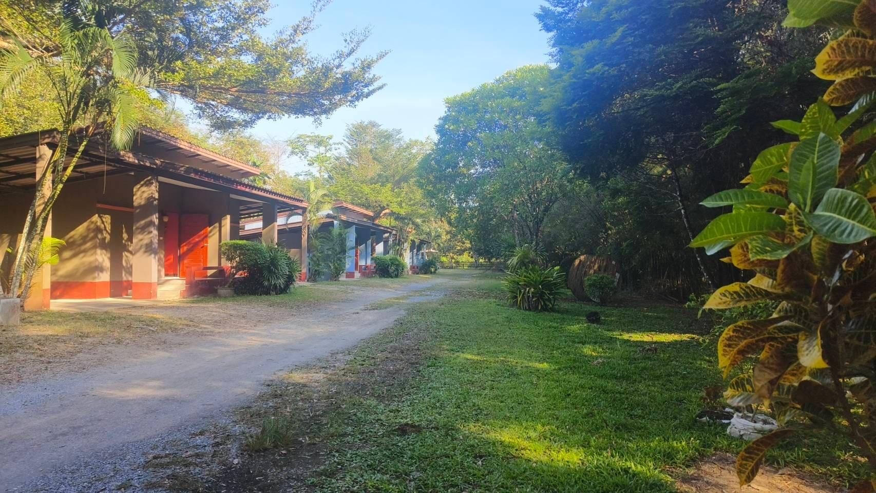 Aromdee Resort1