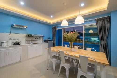 ออตเตอร์ เฮาส์ แยกอ่าวนาง (Otter House Aonang Intersection)2