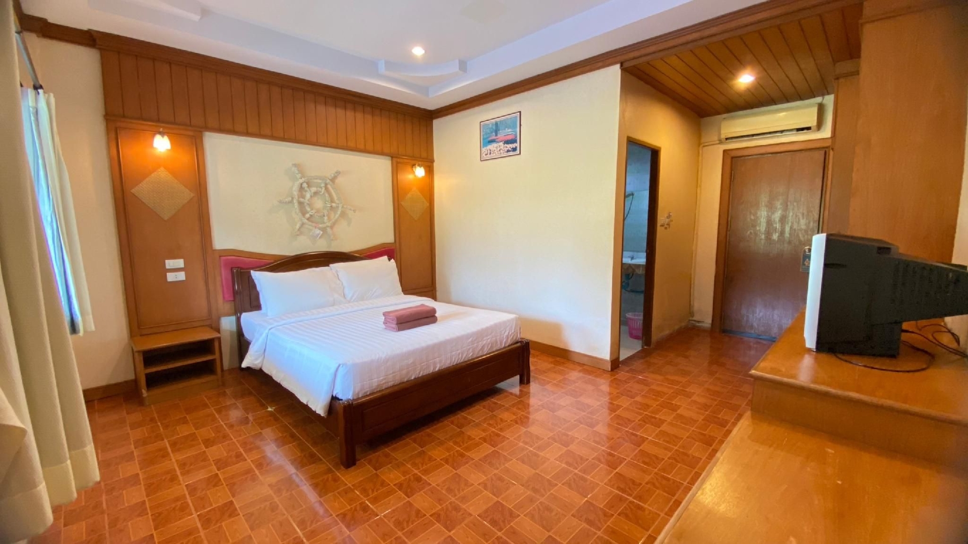 Phi Phi Donchukit Resort1