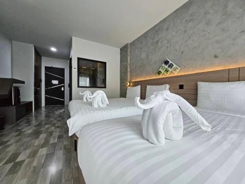 โรงแรมลิตเติ้ลลอฟต์ (Little Loft  Hotel)1