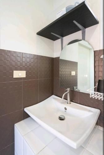 วิลเลจ อพาร์ตเมนต์ (Village Apartment CC12345)4