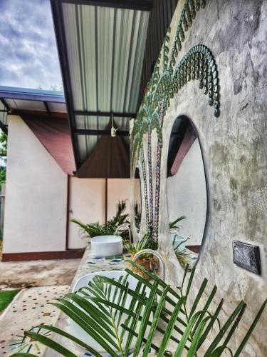 แบมบัส เรสเตอรองต์ บาร์ โฮสเทลส์ แอนด์ แกลมปิ้ง (Bambus Restaurant Bar Hostels & Glamping)3