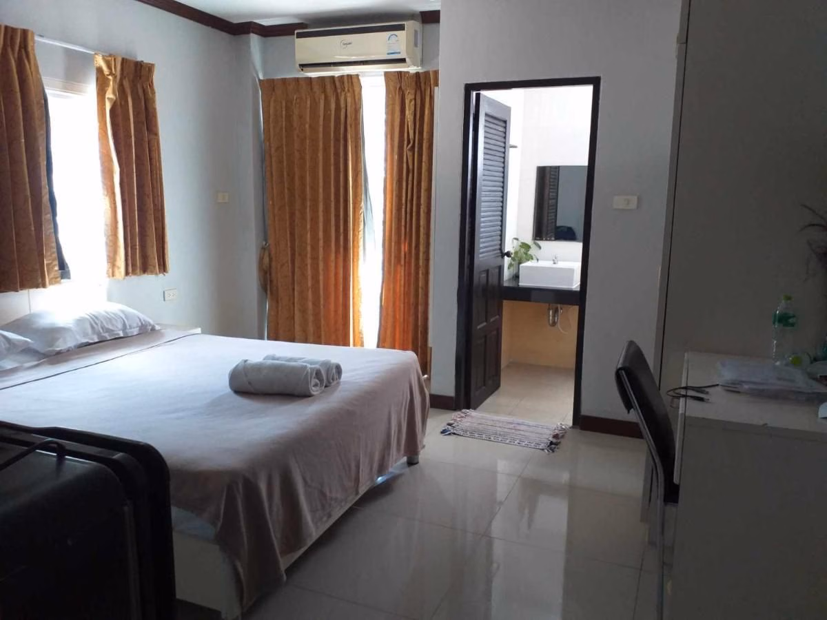 เอลบา เบลล่า เกสท์ เฮ้าส์ (Elba Bella Guest House)0