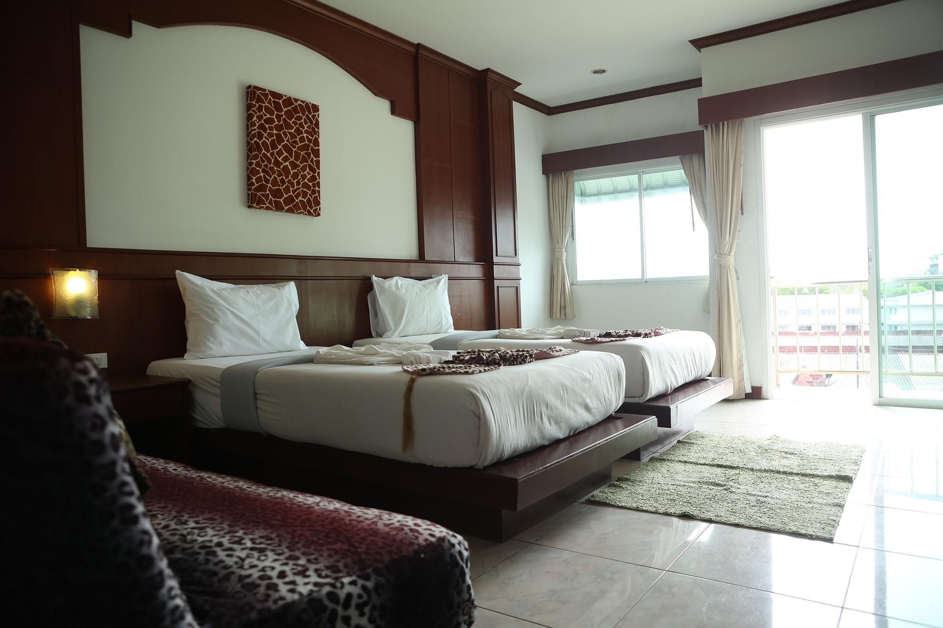 นิว ฟอเรสต์ ป่าตอง (New Forest Patong)1
