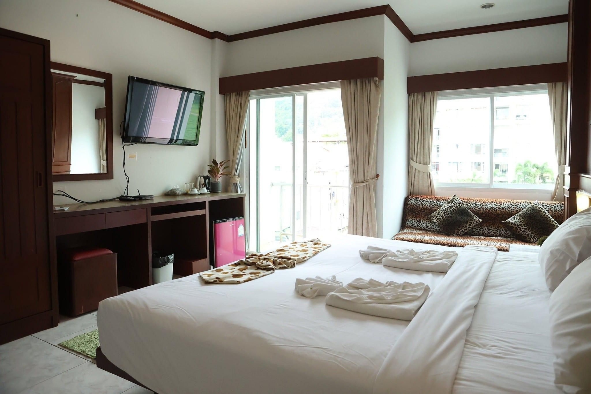 นิว ฟอเรสต์ ป่าตอง (New Forest Patong)2