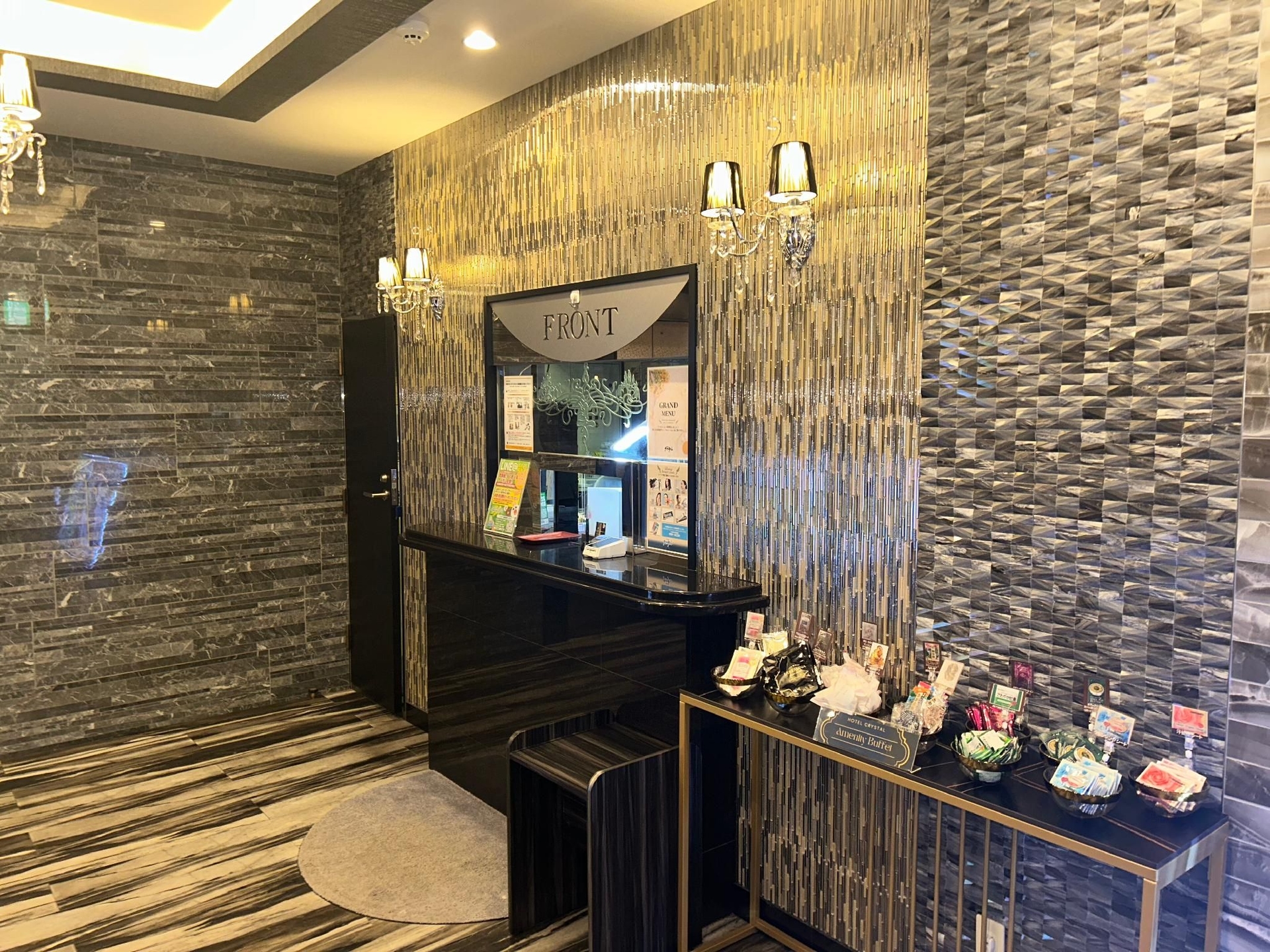 โฮเทล คริสตัล ［สำหรับผู้ใหญ่เท่านั้น] (Hotel Crystal ［Adult Only])1