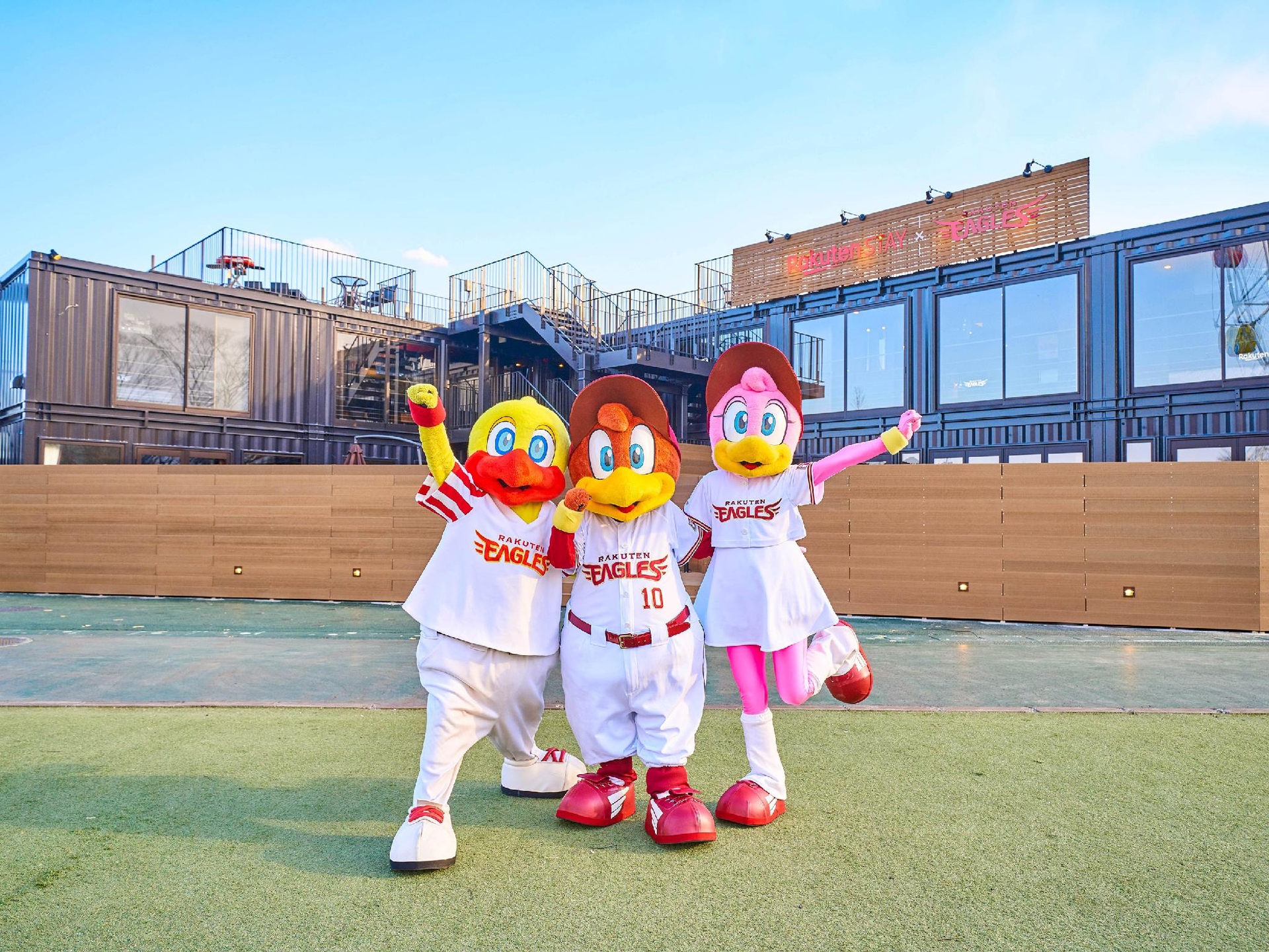 โรงแรมราคูเทน สเตย์ x อีเกิลส์ (Rakuten STAY x EAGLES)3