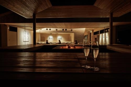 โรงแรมนาโอชิมะ เรียวกัง โรคา (Naoshima Ryokan Roka)0