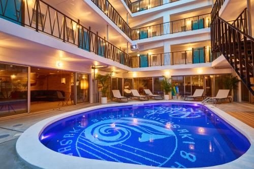 8โฮเทล ชิกะซากิ (8HOTEL Chigasaki)0