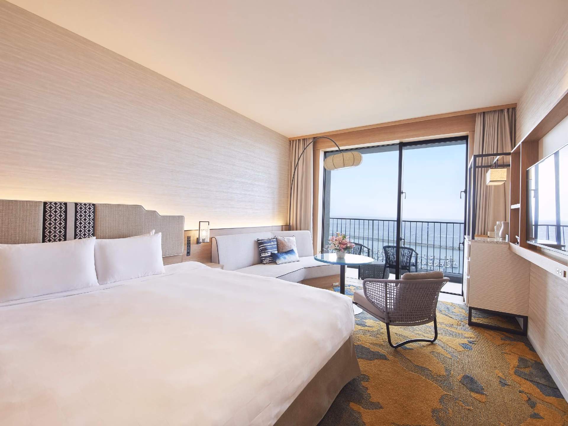 โรงแรมโอกินาว่า พรินซ์ โอเชี่ยนวิว กิโนวัน (Okinawa Prince Hotel Ocean View Ginowan)1