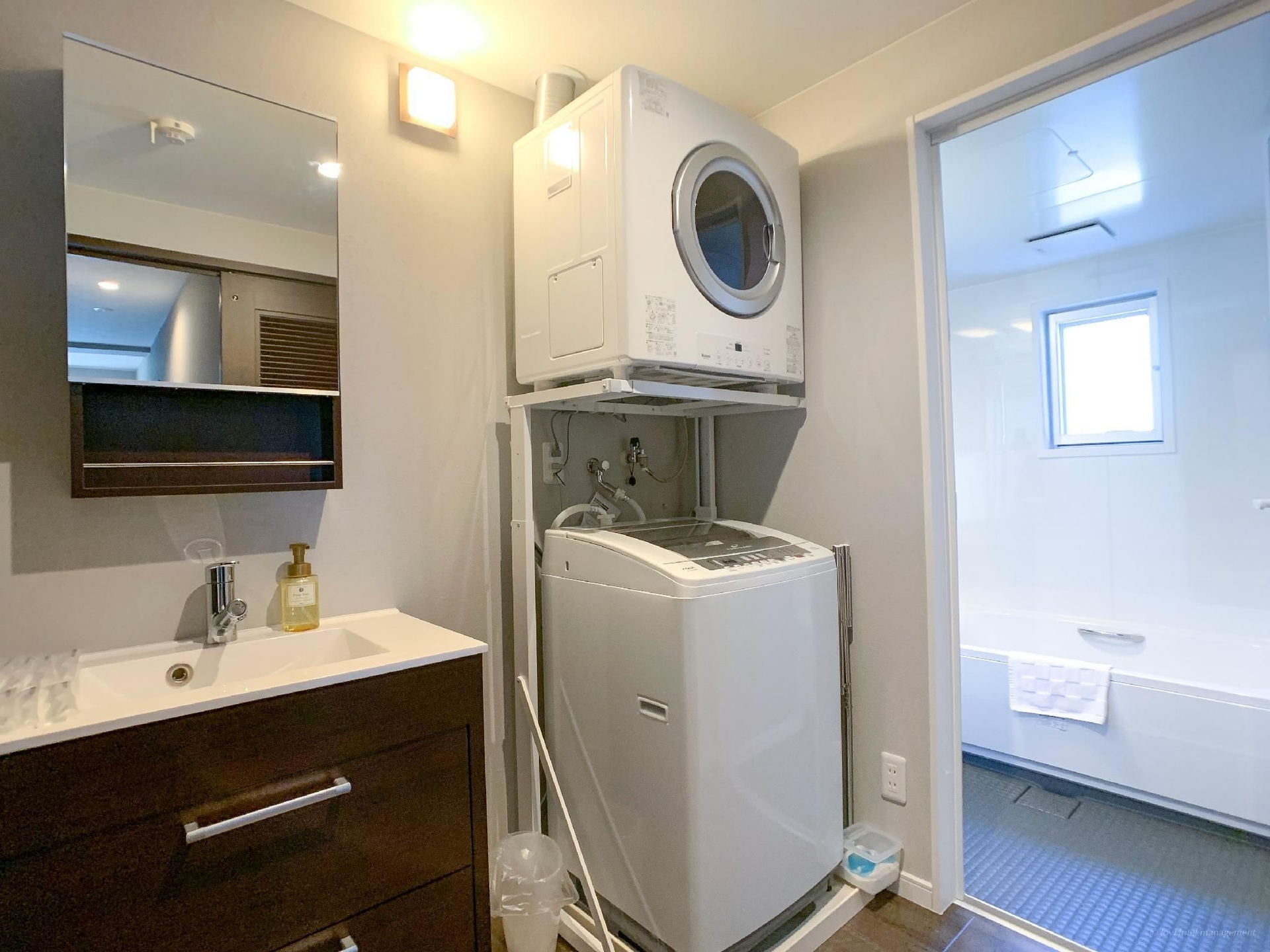 สึกาซะ คอนโด ชาตัง อาราฮะ (Tsukasa Condo Chatan Araha)0