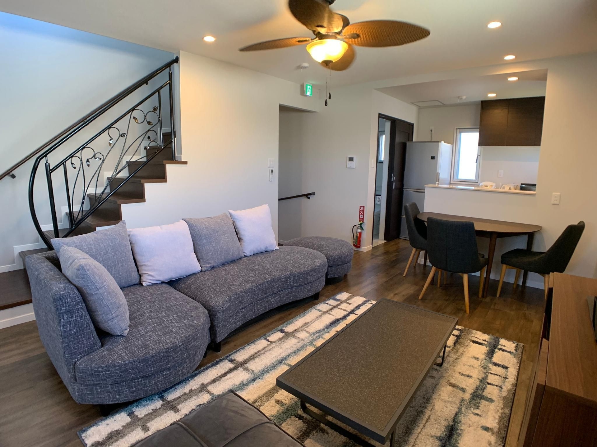 สึกาซะ คอนโด ชาตัง อาราฮะ (Tsukasa Condo Chatan Araha)2