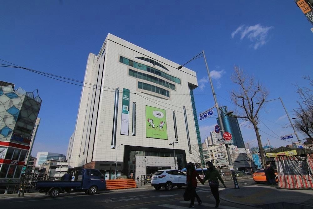 24 เกสต์เฮาส์ ซินชอน (24 Guesthouse Sinchon)1