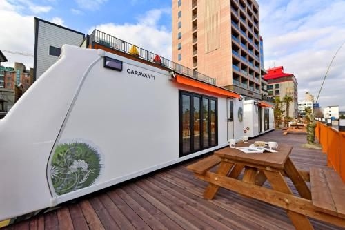 โอลลา คาราวาน เพนชั่น (Olla caravan pension)0