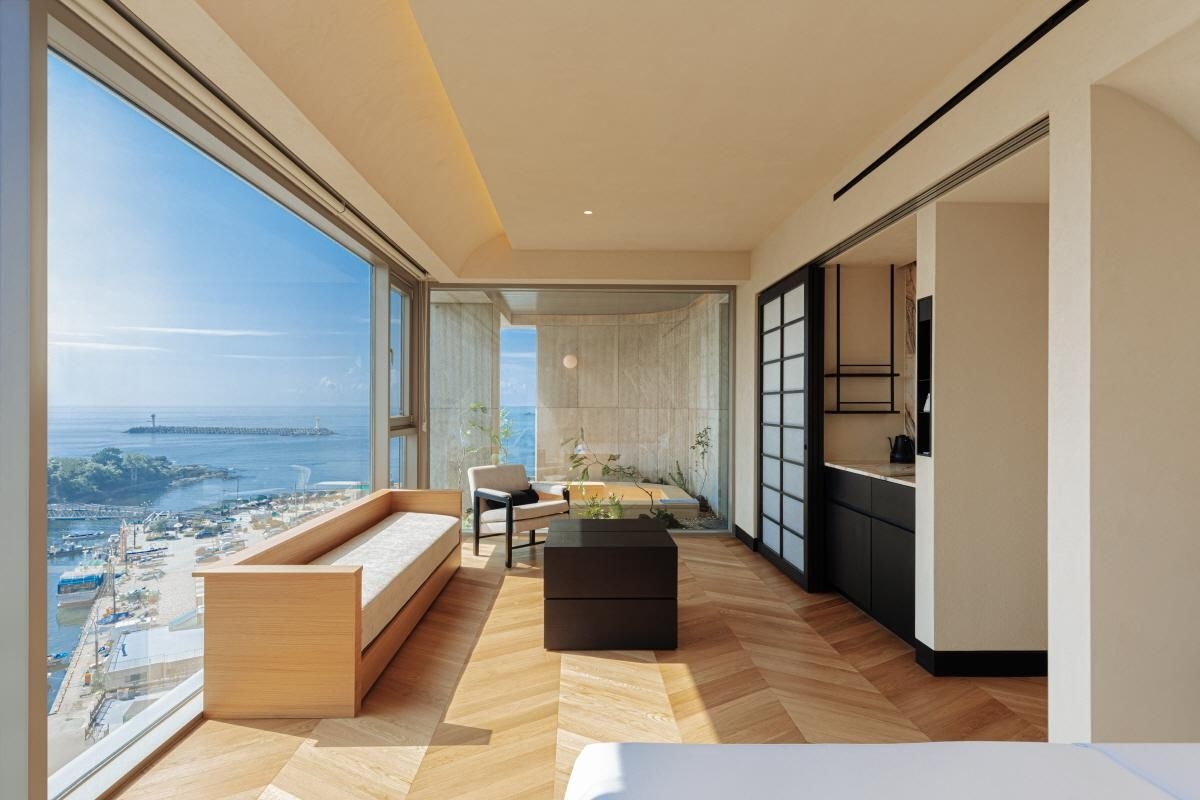 อิเจ ปูซาน (Ije Busan)4