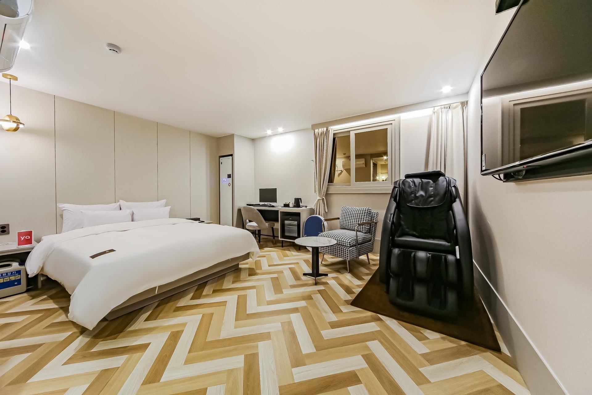 เฟรนช์โค้ด โฮเทล กูซอ (Frenchcode Hotel Guseo)1