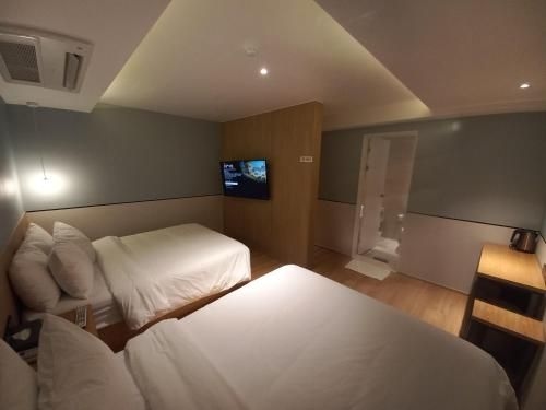 Busan Yonghodong Adena Hotel2