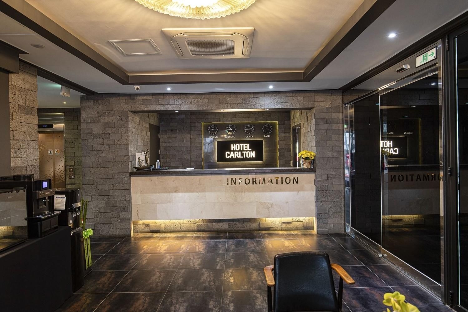 โรงแรมคาร์ลตัน (Hotel Carlton)3