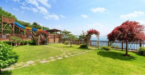 Ganghwa hana & alice spa pension2