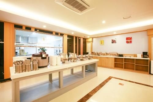 Hotel Golden Hill2