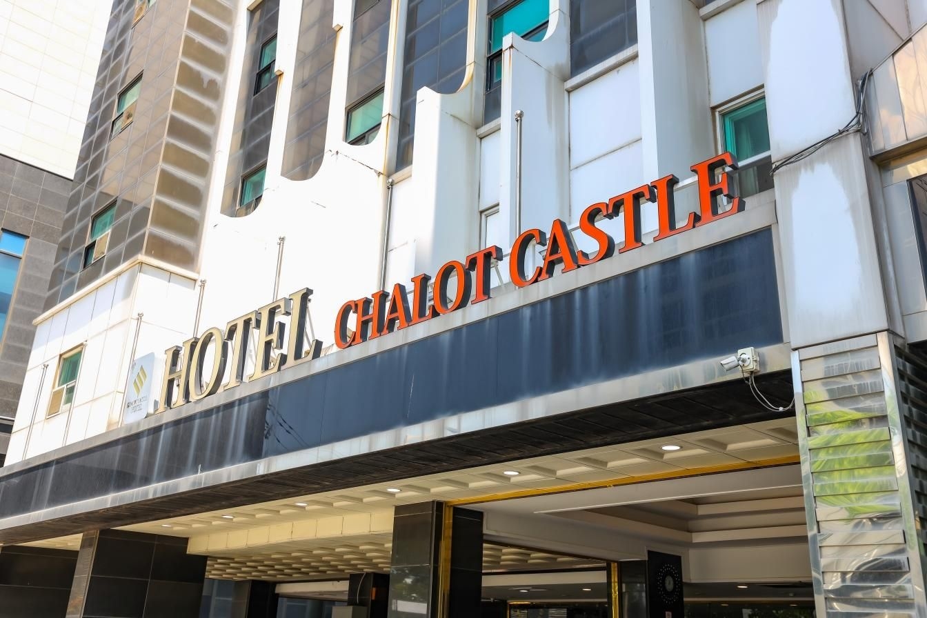 Hotel Charlot Castle1