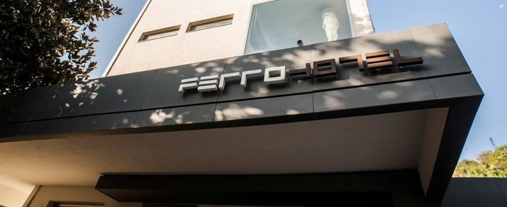 Ferro Hotel1